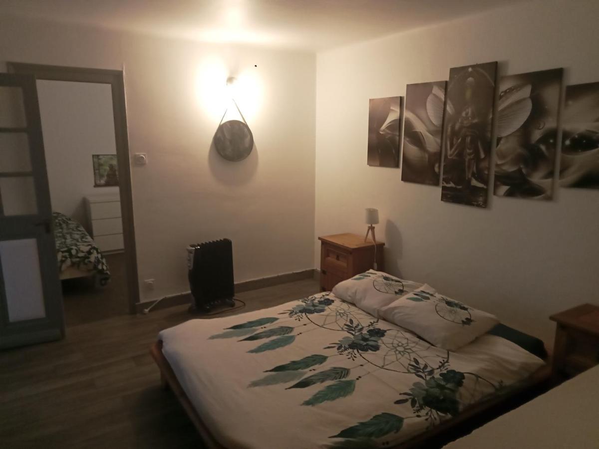 Апартаменты Eco Domaine 12Hectares Meuble Pour 6 Personnes Plouray Экстерьер фото